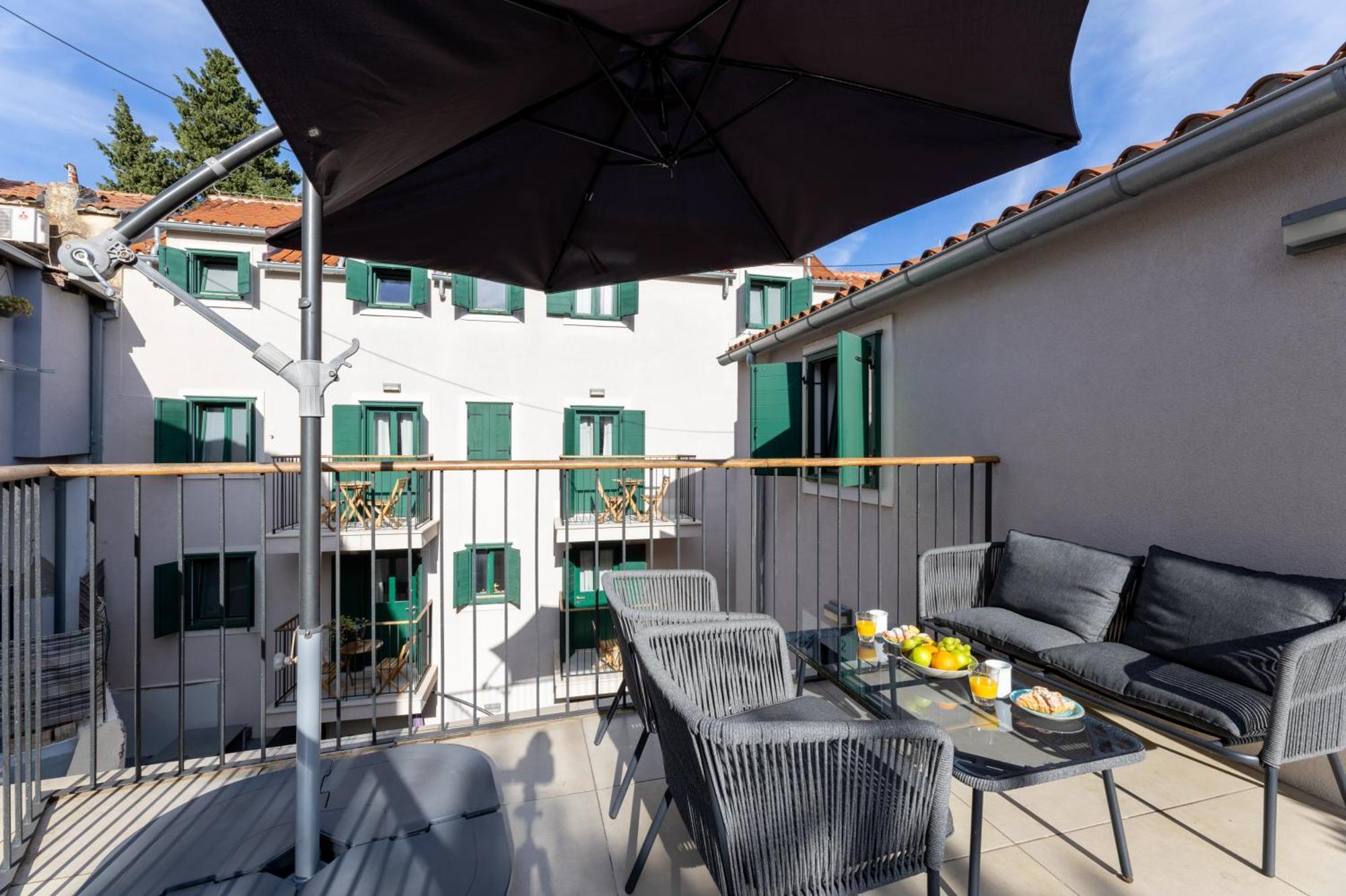 Apartments Korta Split Eksteriør billede