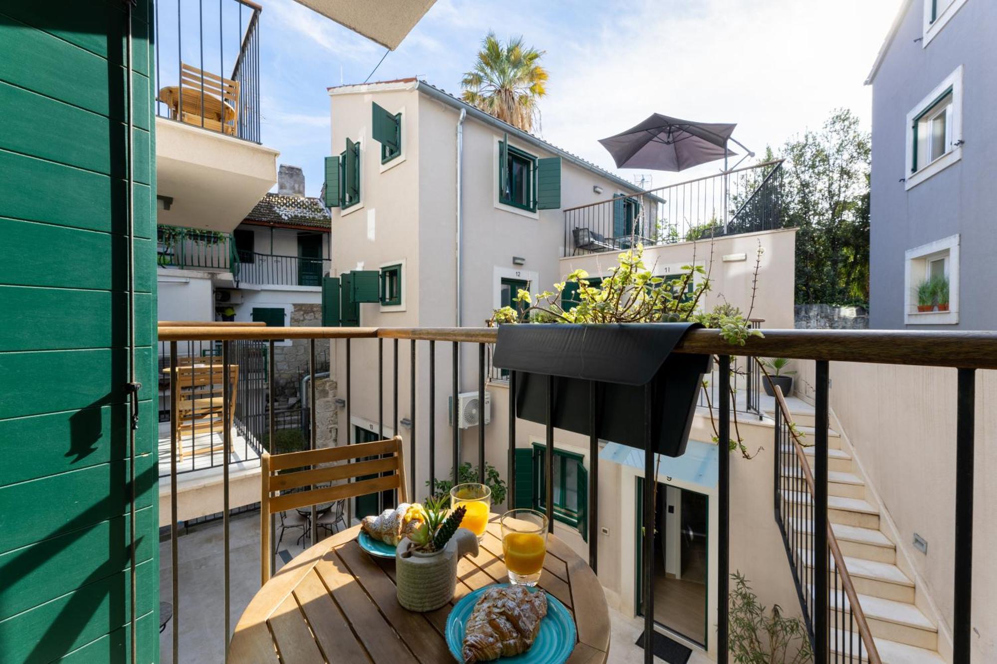 Apartments Korta Split Eksteriør billede